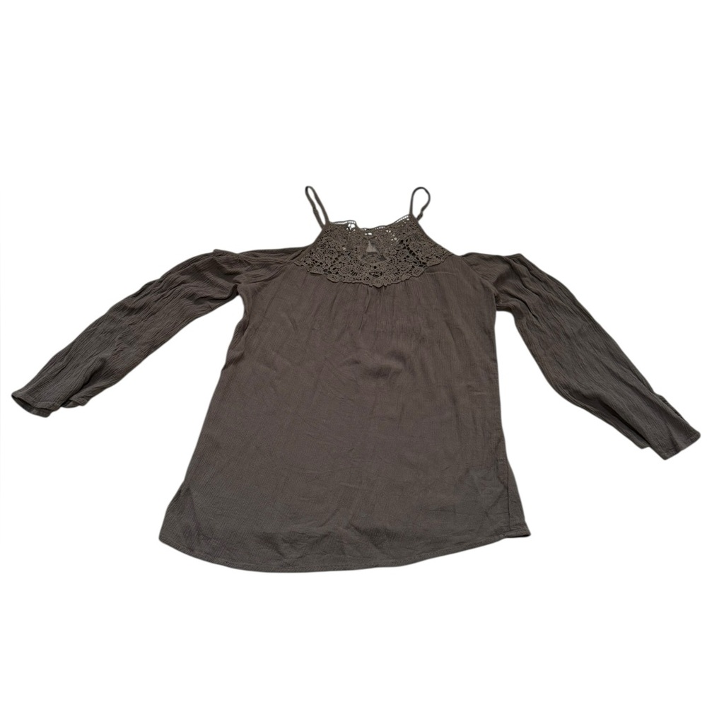 Maurices Dark green Lace Detail Cold Shoulder Blouse w/adjustable straps. - Picture 3 of 9